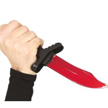 Cuchillo con sangre liquida