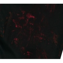 Túnica infantil con sangre